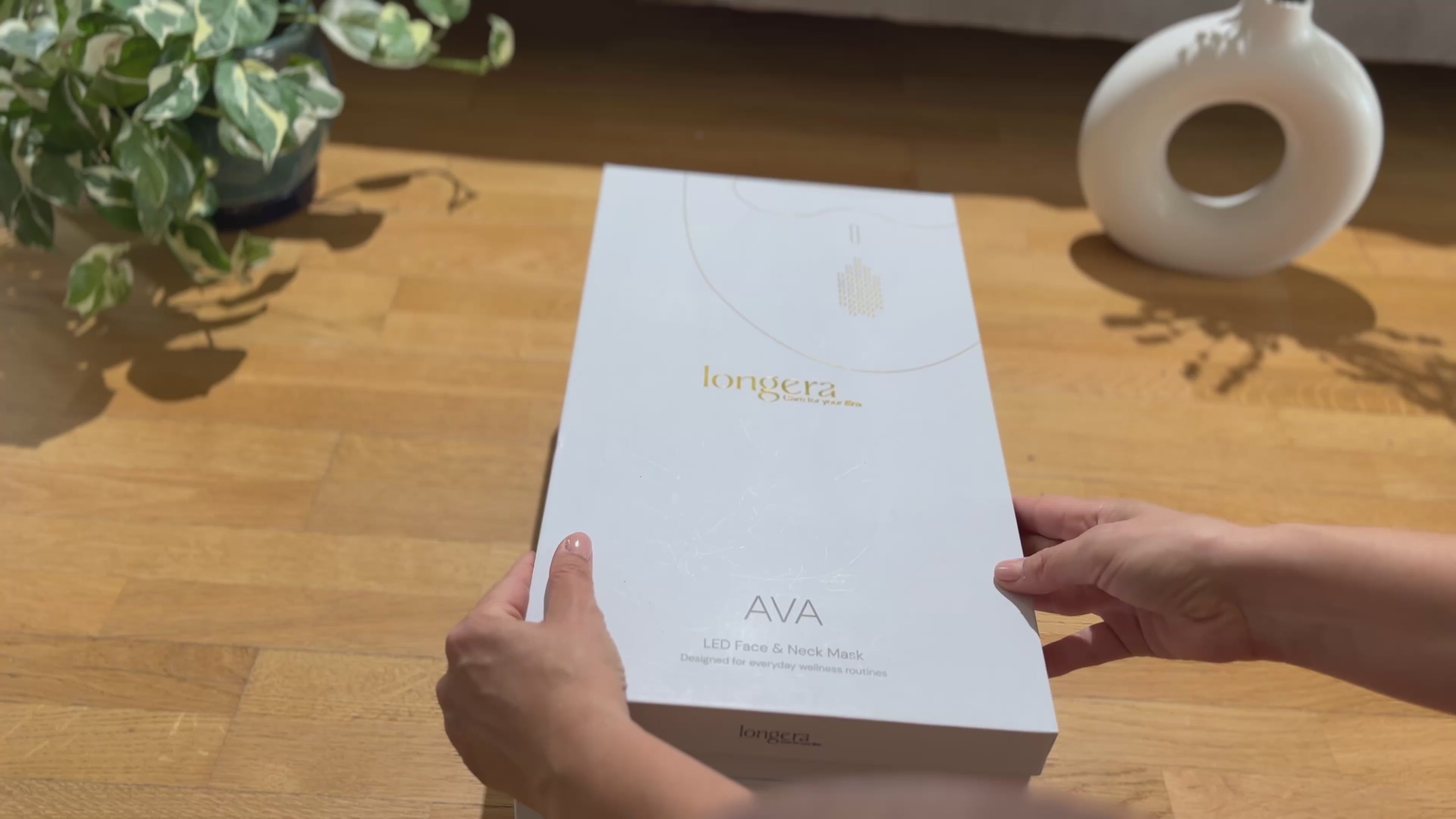 Încarcă clipul video: Longera ava led mask how touuse